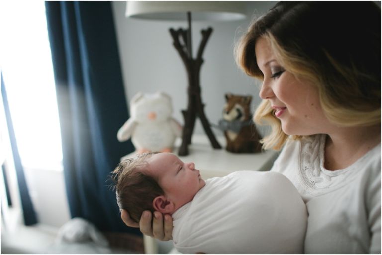 lifestyle newborn photographer